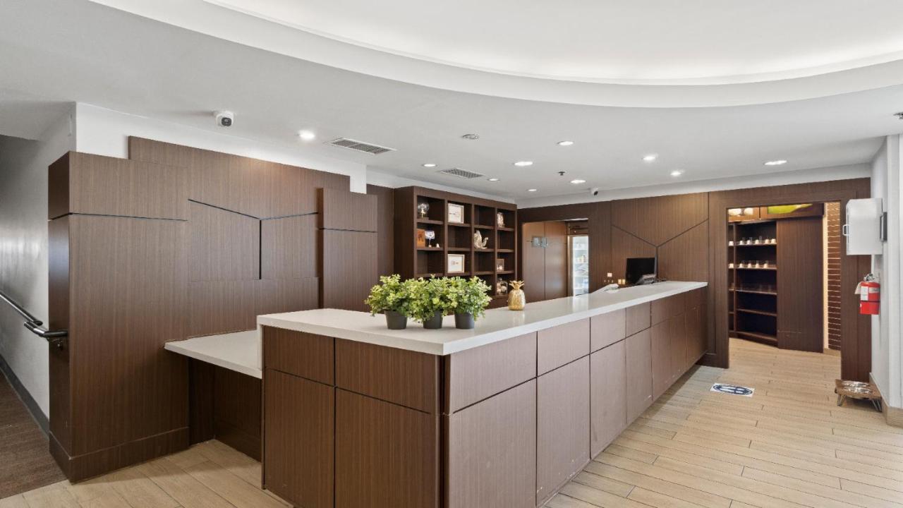 שרלוט 315 Loso Hotel Airport מראה חיצוני תמונה