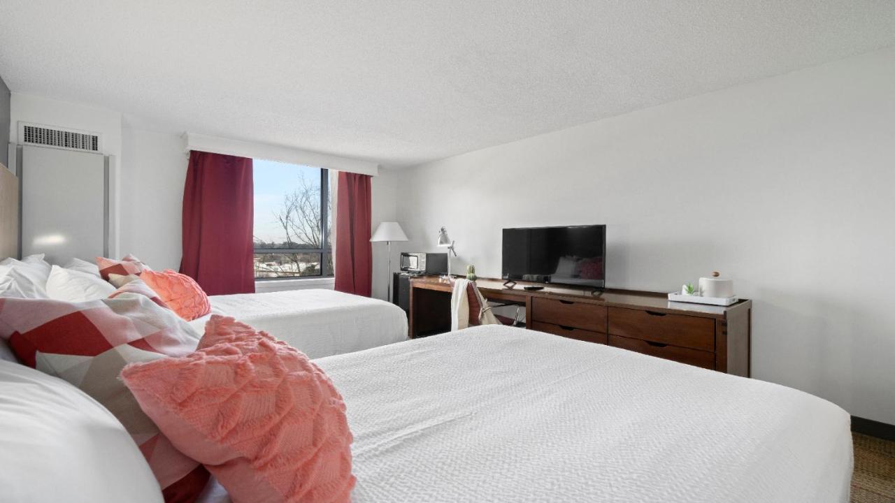 שרלוט 315 Loso Hotel Airport מראה חיצוני תמונה