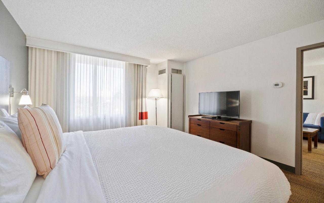 שרלוט 315 Loso Hotel Airport מראה חיצוני תמונה