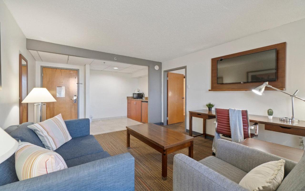 שרלוט 315 Loso Hotel Airport מראה חיצוני תמונה