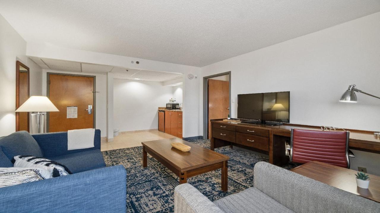 שרלוט 315 Loso Hotel Airport מראה חיצוני תמונה