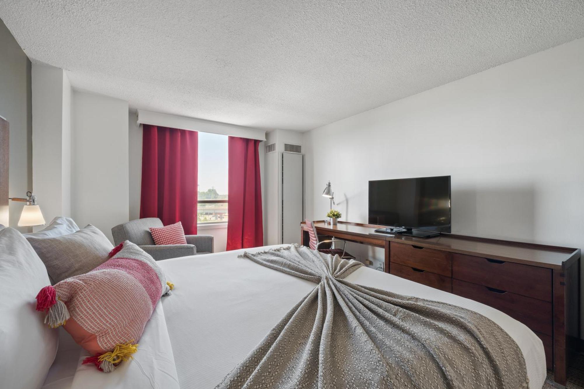 שרלוט 315 Loso Hotel Airport מראה חיצוני תמונה